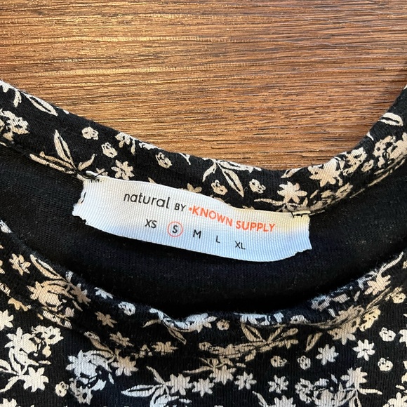 NATURAL by KNOWN SUPPLY Black Tan Cream Ditsy Floral Midi Dress Side Slit Small - Picture 7 of 14